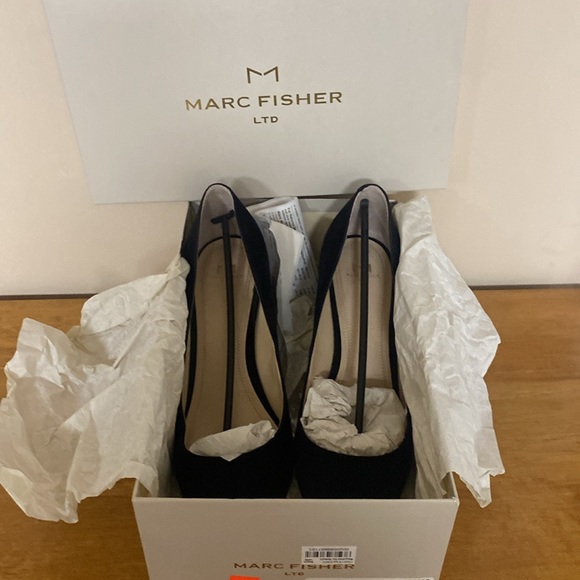 Marc Fisher LTD miZALA Black Suede Pumps - Picture 3 of 8